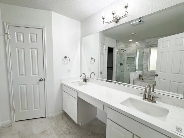 $2,100 | 19719 Allenwick Hills Court, Cypress, TX 77429