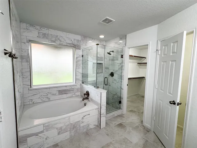 $2,100 | 19719 Allenwick Hills Court, Cypress, TX 77429