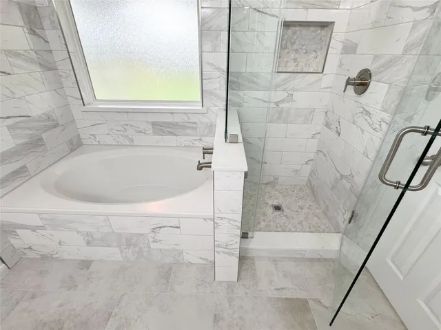 $2,100 | 19719 Allenwick Hills Court, Cypress, TX 77429