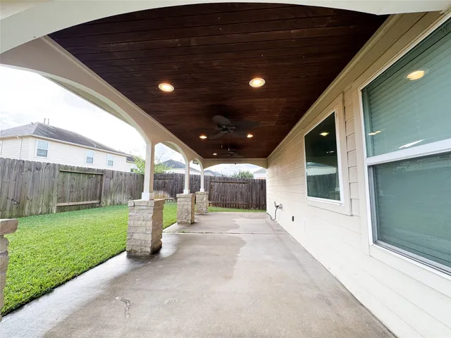 $2,100 | 19719 Allenwick Hills Court, Cypress, TX 77429