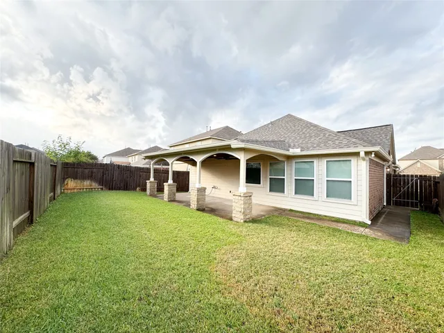 $2,100 | 19719 Allenwick Hills Court, Cypress, TX 77429