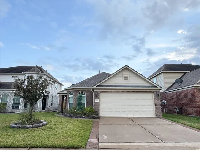 $2,100 | 19719 Allenwick Hills Court, Cypress, TX 77429