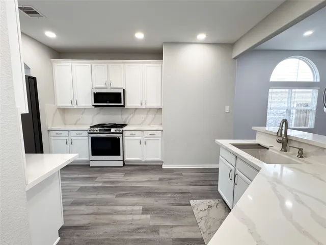 $2,100 | 19719 Allenwick Hills Court, Cypress, TX 77429