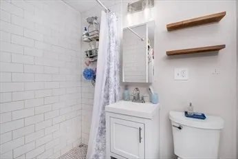 $4,100 | 84 Emerson Street, Unit 2, Boston, MA 02127