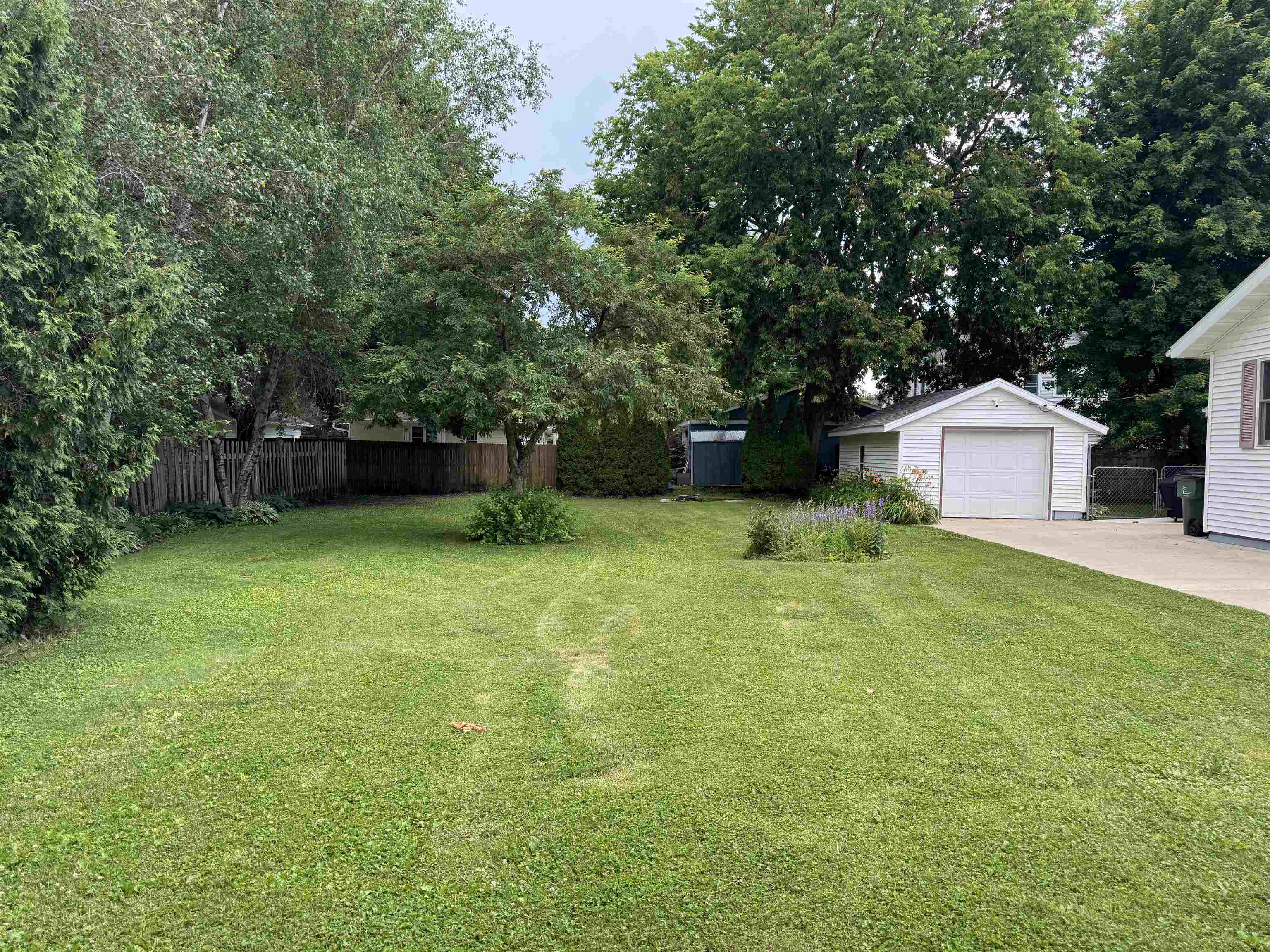 359 6th Street Prairie du Sac, WI 53578 - Photo 23 of 25
