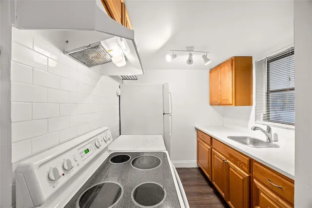 $1,649 | 1801 Northeast 56th Street, Unit 5, Fort Lauderdale, FL 33308