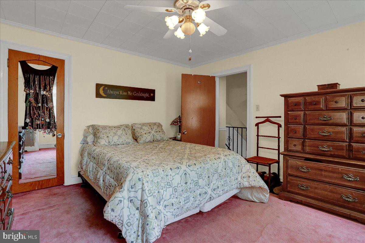 509 March Street Reading, PA 19607 - Photo 14 of 25 Primary front bedroom