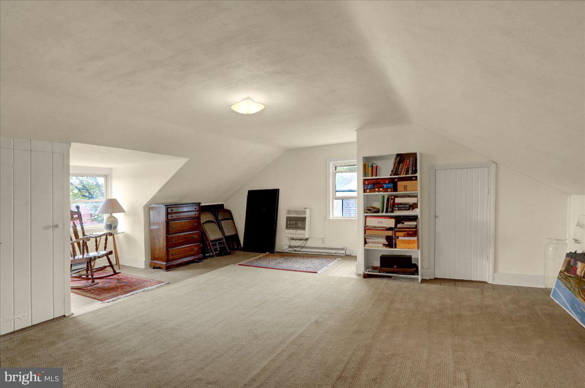 509 March Street Reading, PA 19607 - Photo 18 of 25 Upper level- WOW!