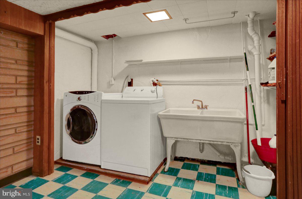 509 March Street Reading, PA 19607 - Photo 19 of 25 Laundry center in lower level