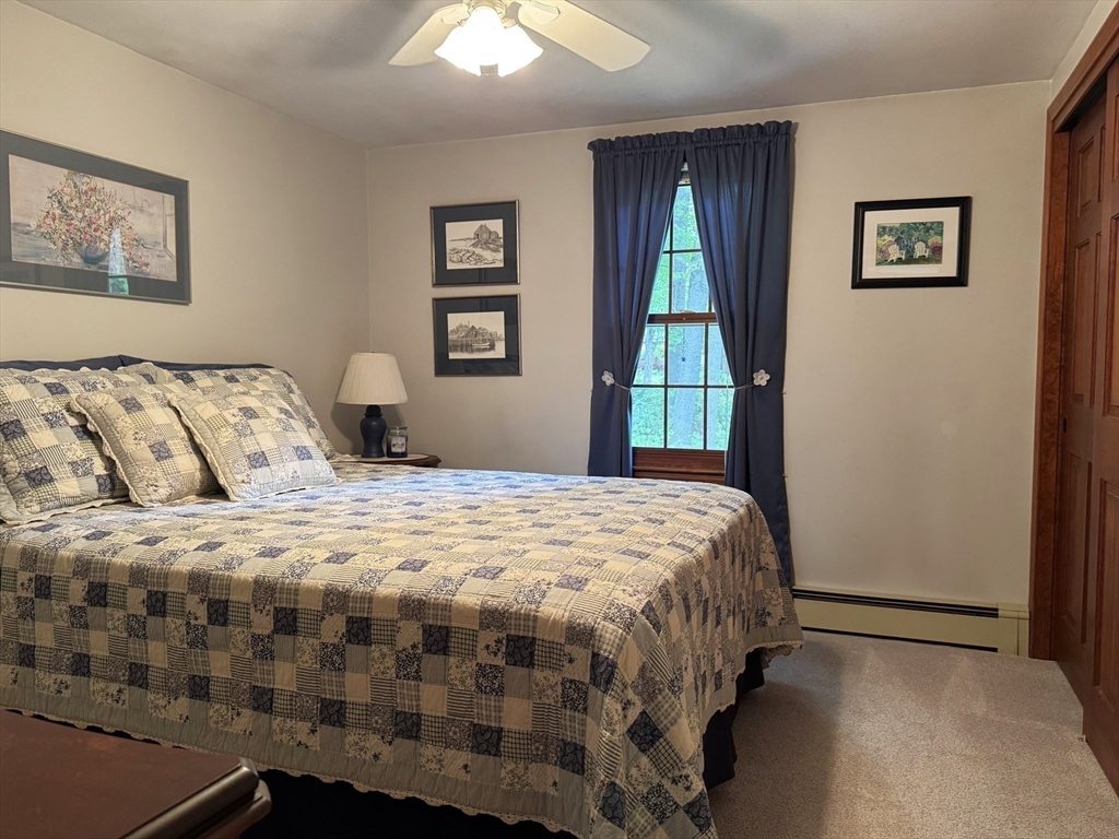 4 Riverwood Road Kingston, NH 03848 - Photo 29 of 42