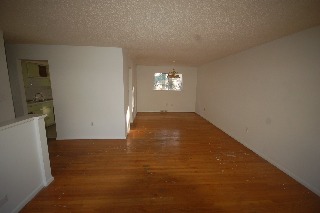 3846 Meadowlark Road Roanoke, VA 24018 - Photo 2 of 5 LIVING/DINING ROOM