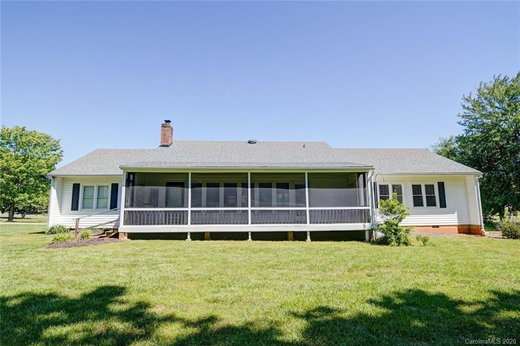 14024 Thompson Road Mint Hill, NC 28227 - Photo 4 of 47 Gallery Image 4