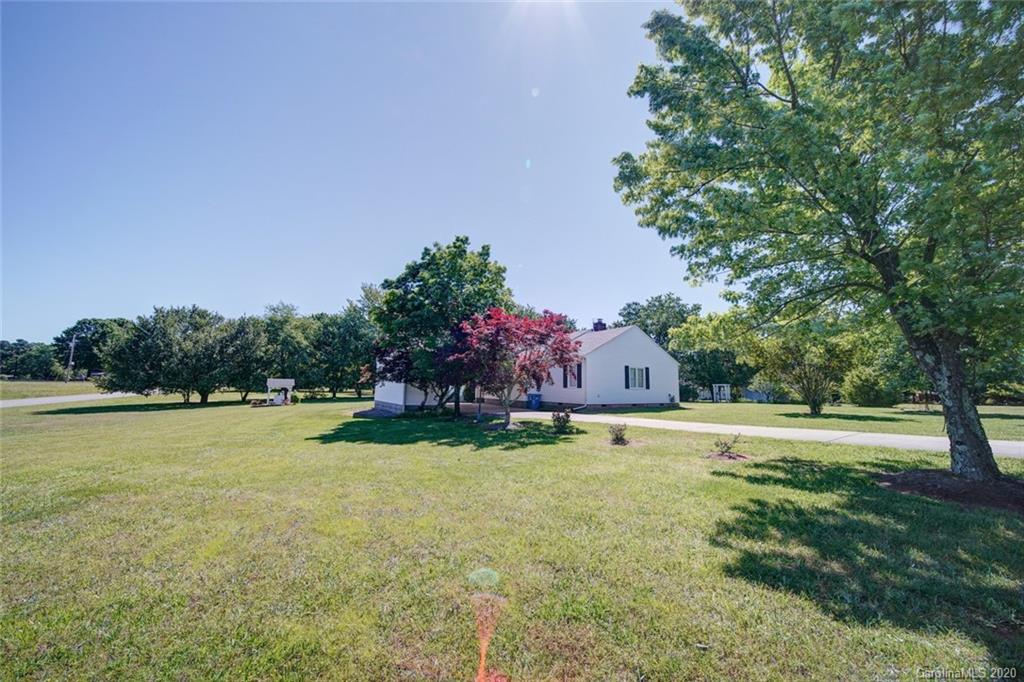 14024 Thompson Road Mint Hill, NC 28227 - Photo 33 of 47 Gallery Image 33