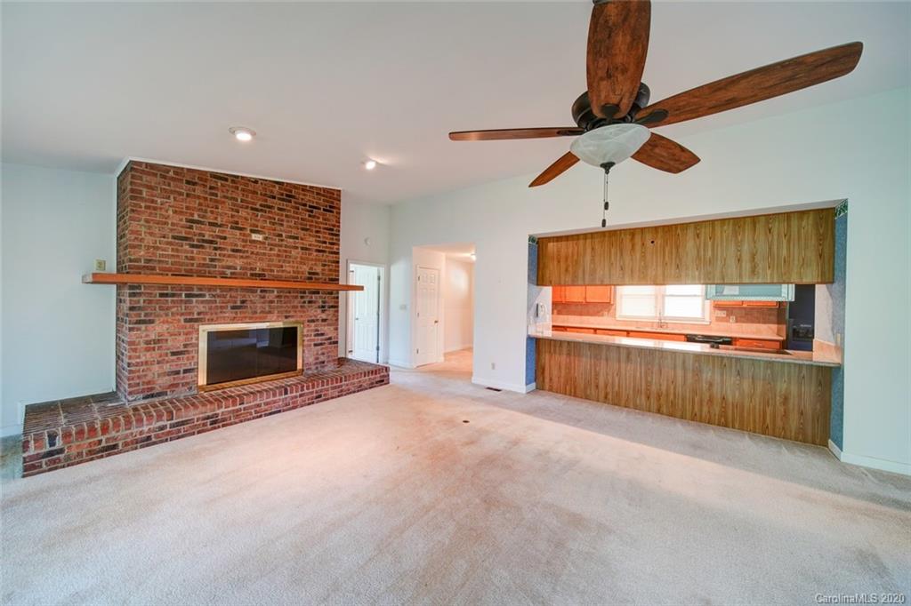 14024 Thompson Road Mint Hill, NC 28227 - Photo 5 of 47 Gallery Image 5