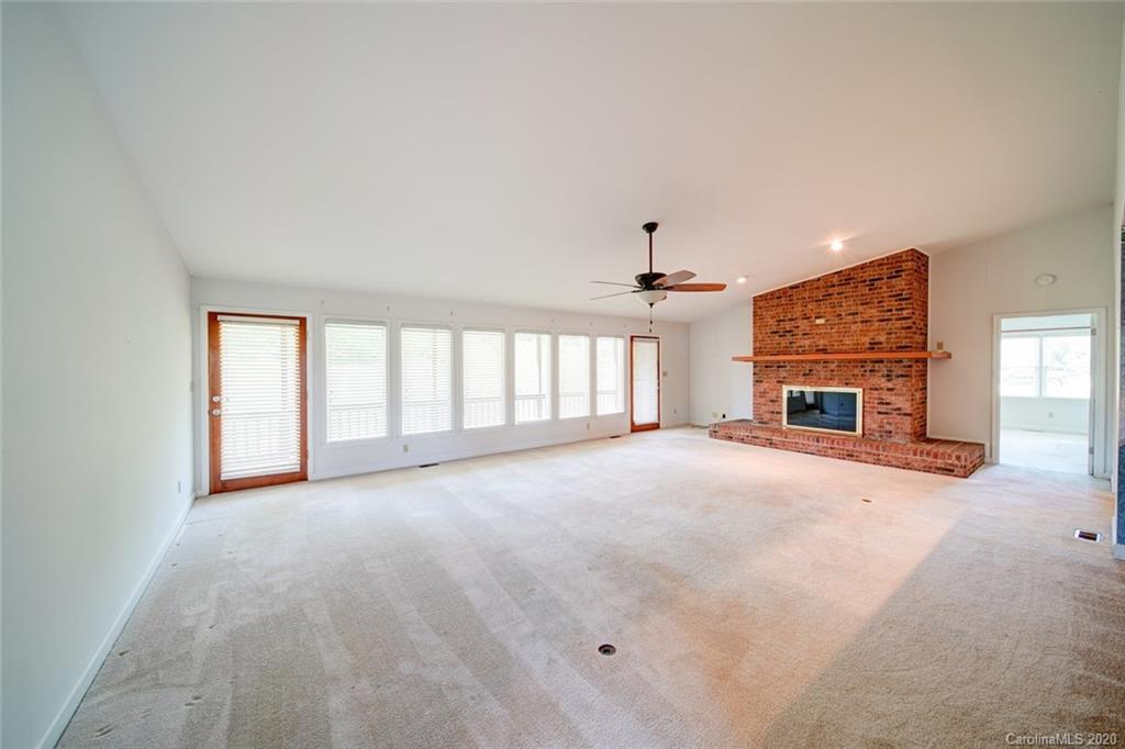 14024 Thompson Road Mint Hill, NC 28227 - Photo 6 of 47 Gallery Image 6