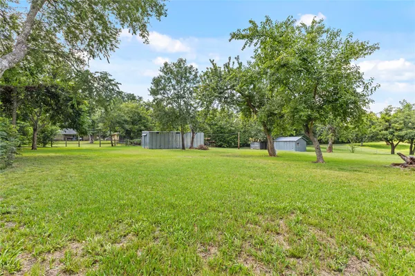 $305,000 | 2105 Wayside Drive, Brenham, TX 77833