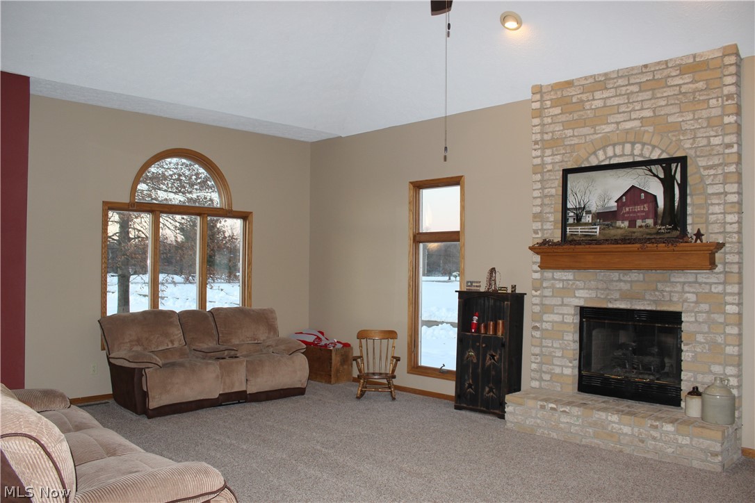 12881 Diagonal Road Lagrange, OH 44050 - Photo 5 of 31
