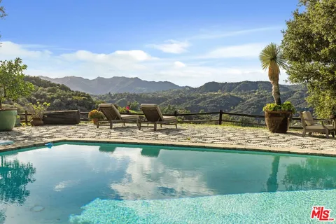 $2,975,000 | 1551 Penny Road, Topanga, CA 90290