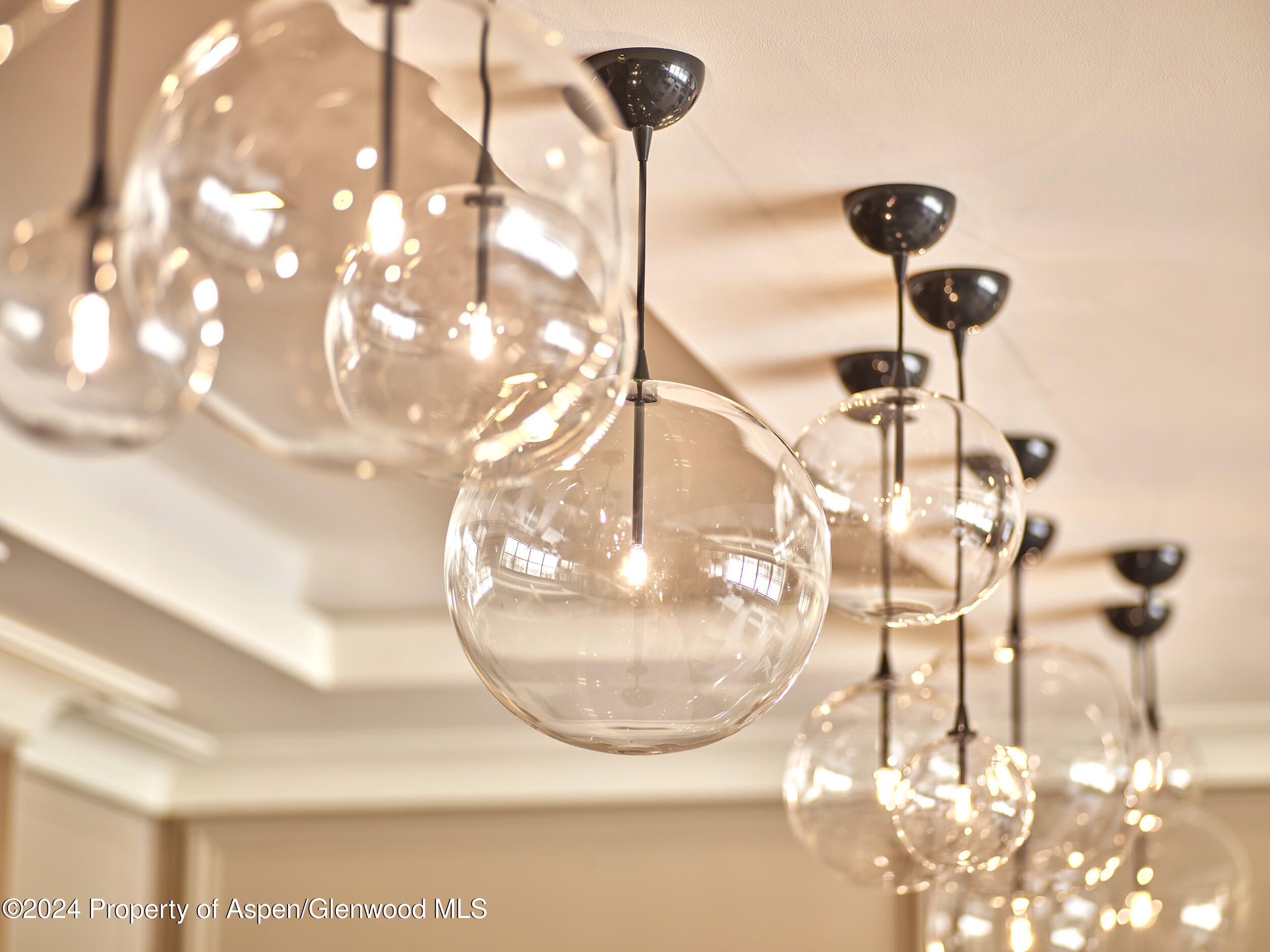 77 Wood Road, Unit 30605 Snowmass Village, CO 81615 - Photo 17 of 22 onesnowmass_inspiratoloungedetails_WEB_L