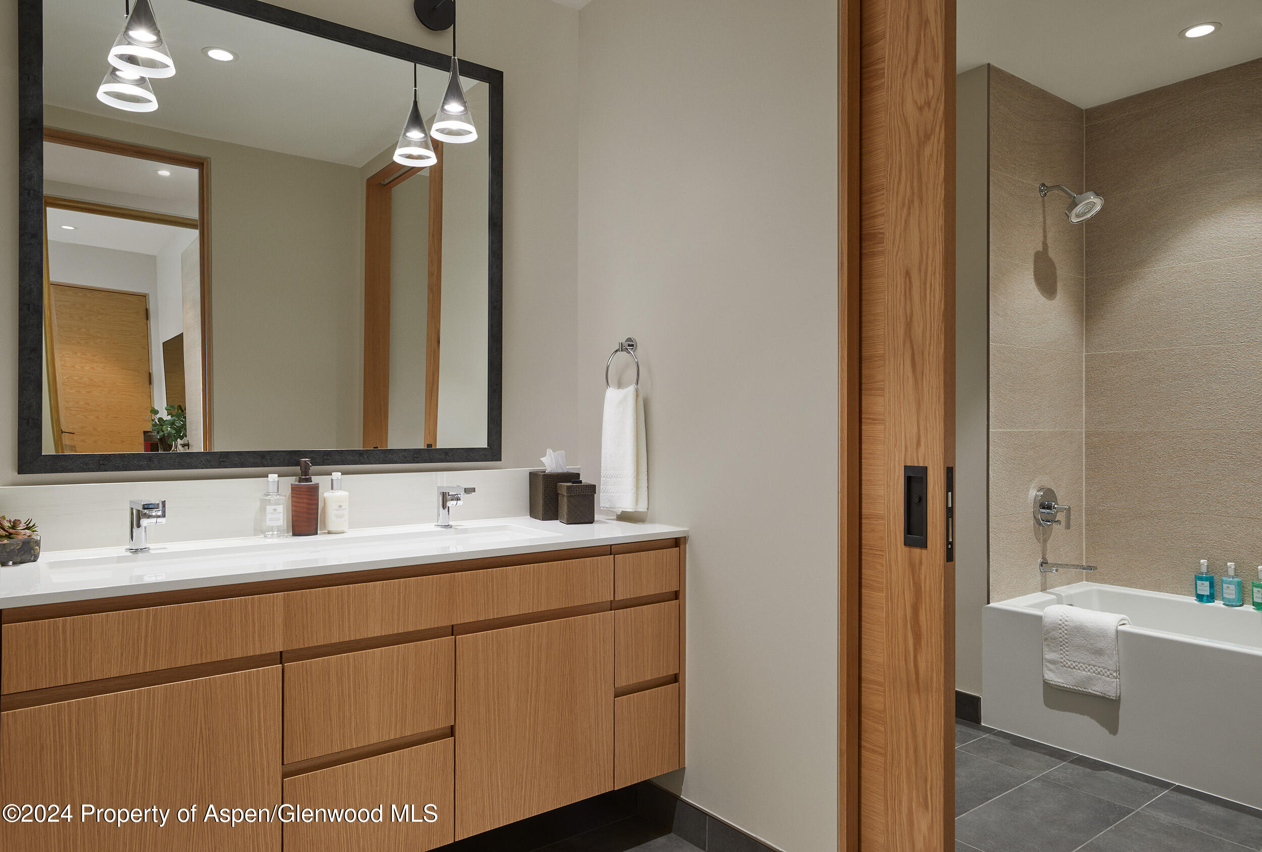 77 Wood Road, Unit 30605 Snowmass Village, CO 81615 - Photo 10 of 22 OSRC_306E_bathroom_WEB_LOWRES_0534