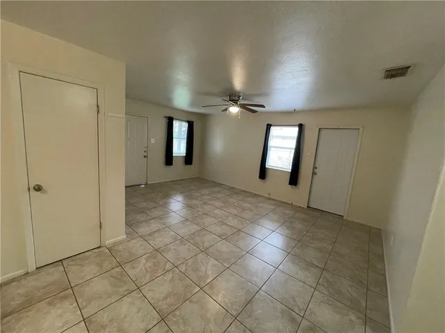 $1,150 | 2123 Zephyr Circle, Ingleside, TX 78362