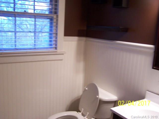 159 Ridgecrest Drive Marion, NC 28752 - Photo 7 of 10 Gallery Image 7