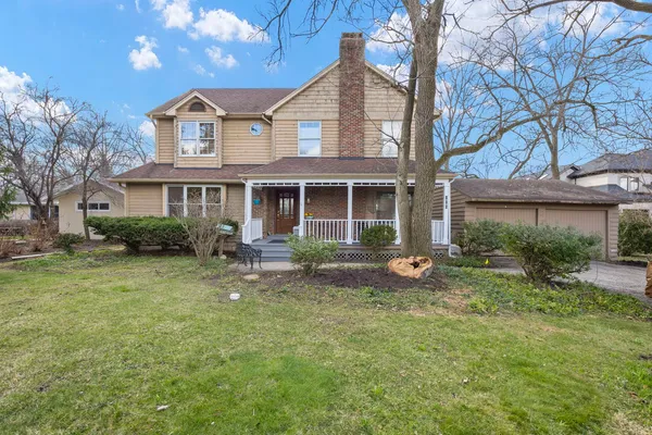 $795,000 | 710 Kenilworth Avenue, Glen Ellyn, IL 60137