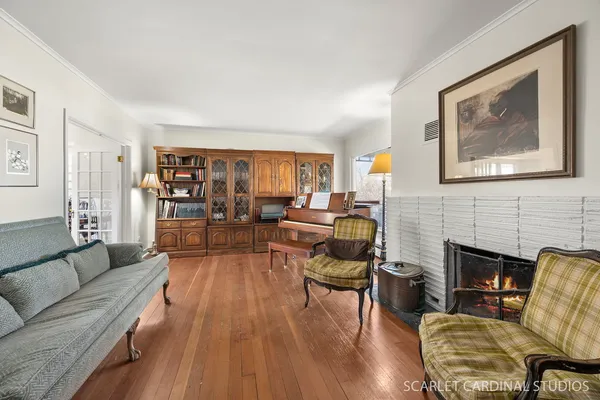 $795,000 | 710 Kenilworth Avenue, Glen Ellyn, IL 60137