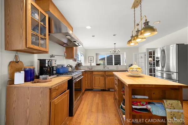 $795,000 | 710 Kenilworth Avenue, Glen Ellyn, IL 60137