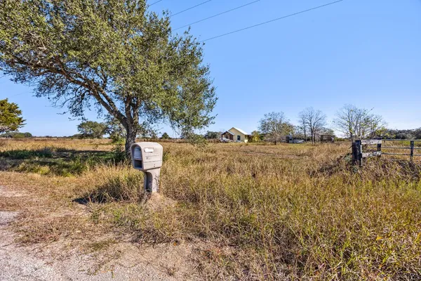 $450,000 | 1187-1201 Ramsey Road, Alleyton, TX 78935