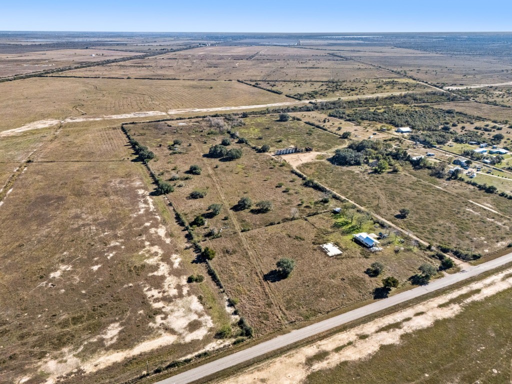 1187-1201 Ramsey Road Alleyton, TX 78935 - Photo 7 of 32 a view of an ocean view
