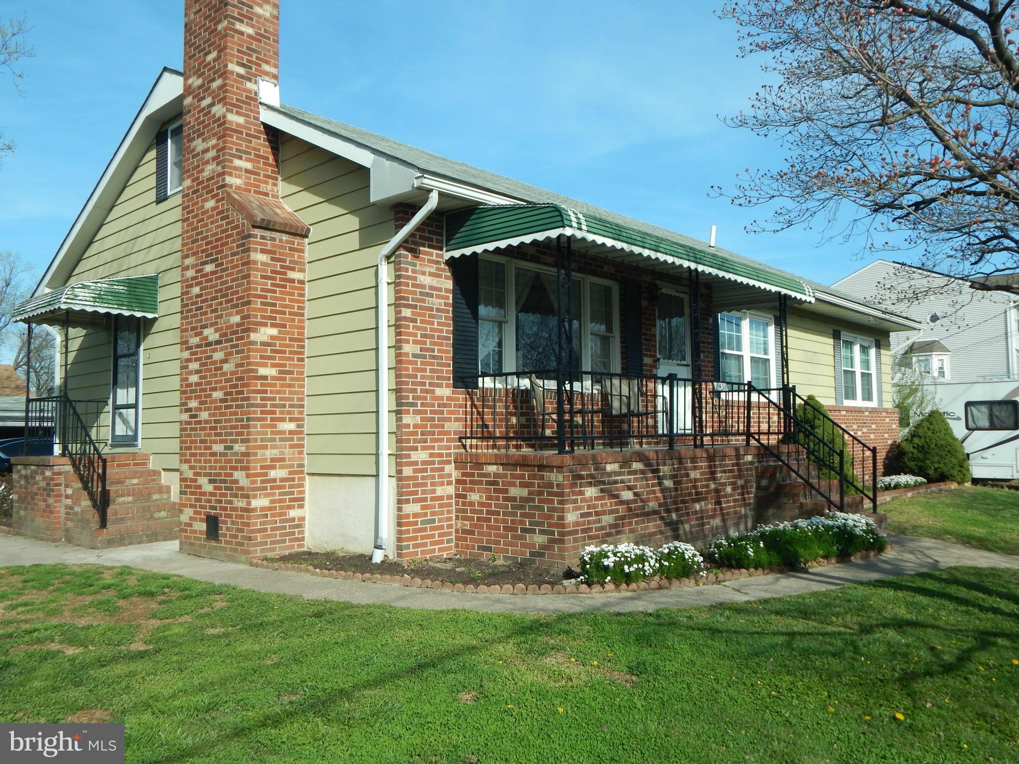8451 Kenton Road Pasadena, MD 21122 - Photo 2 of 19 Exterior (Front)