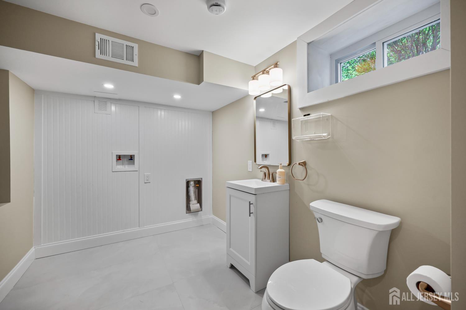 16 Venus Road South Amboy, NJ 08879 - Photo 22 of 31