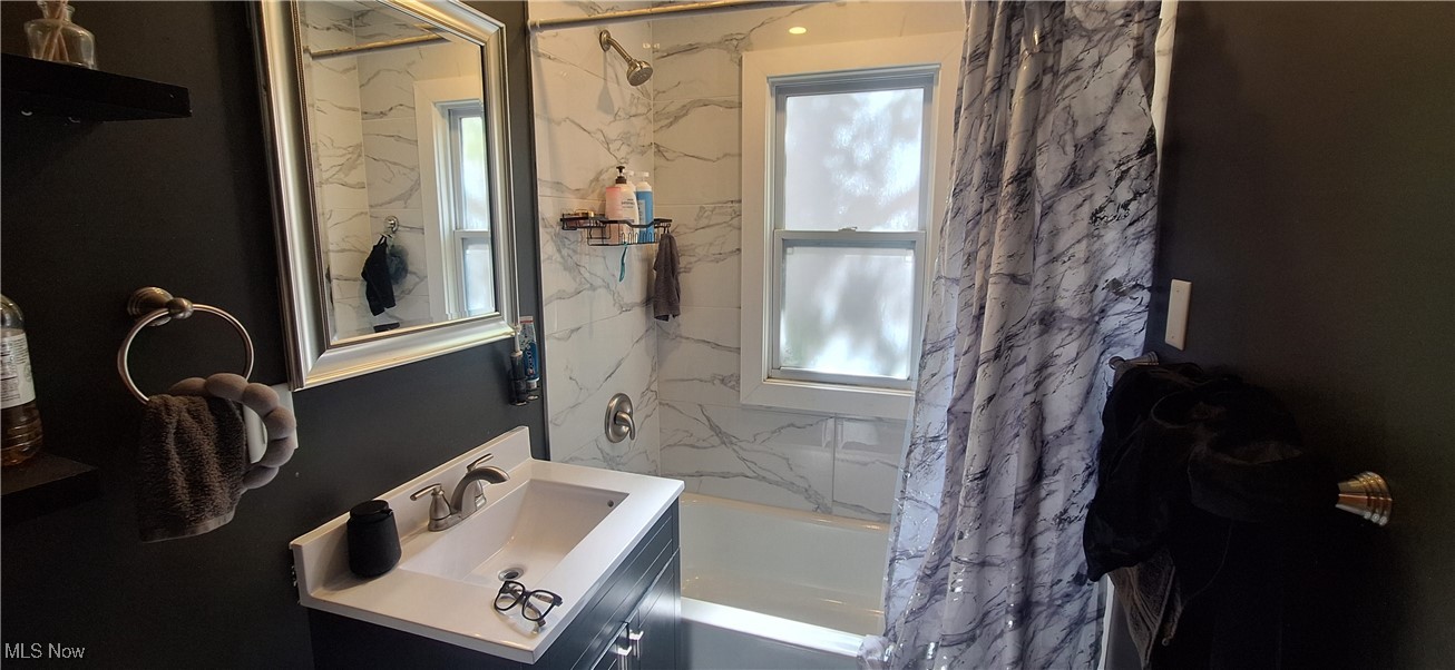 1477 Genesee Road South Euclid, OH 44121 - Photo 6 of 26 Full bathroom with vanity and shower / bath combo