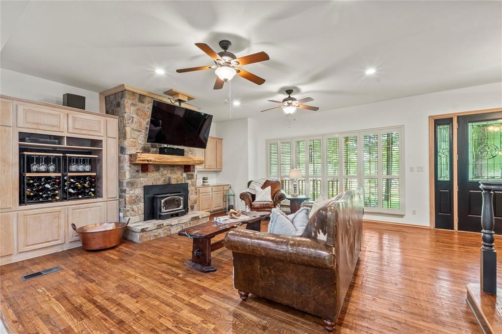 1036 Pvt Road, Unit 8905 Canton, TX 75103 - Photo 5 of 32