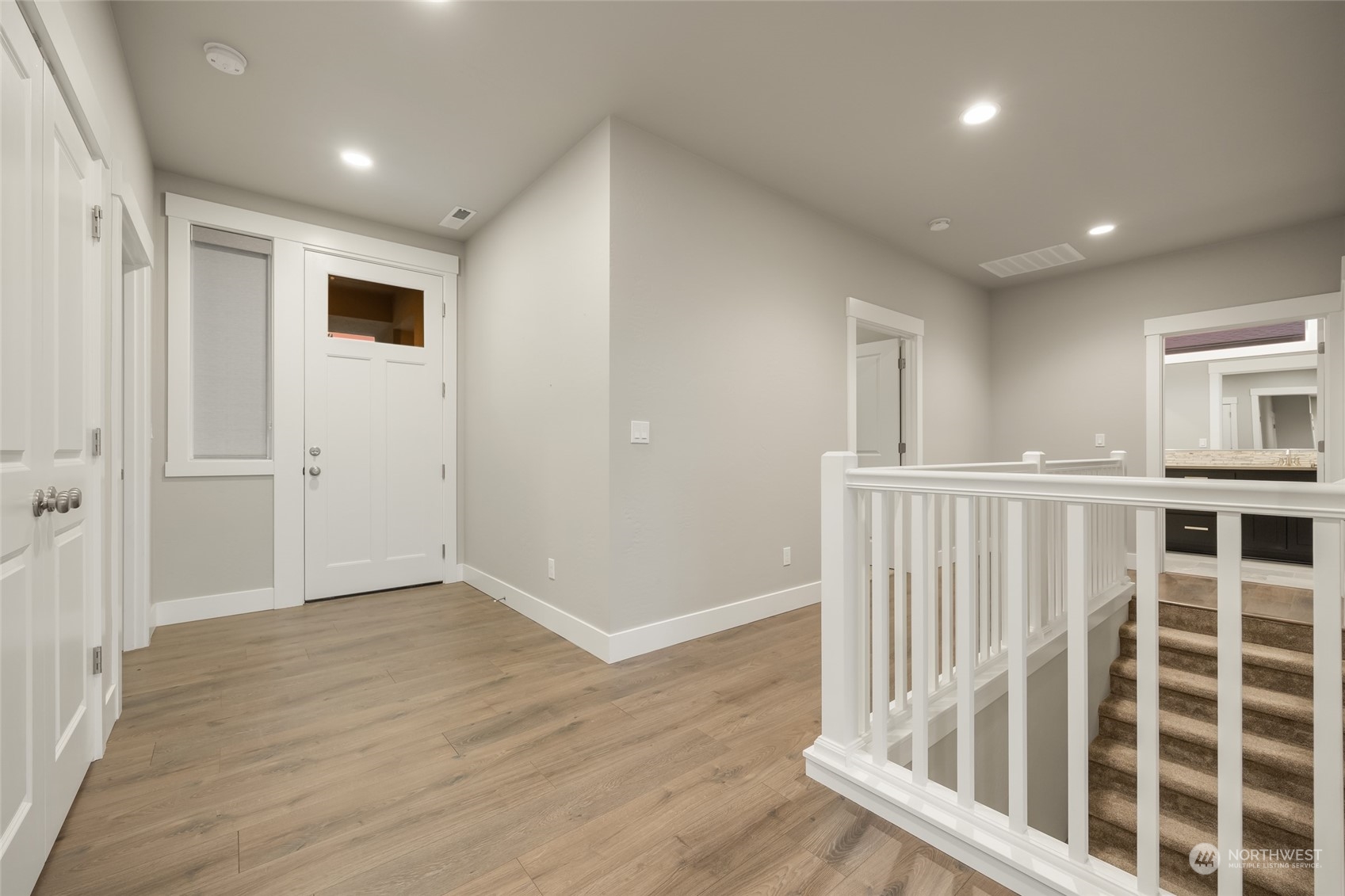 5307 South Kent Street Kennewick, WA 99337 - Photo 6 of 40 a view of entryway with wooden floor