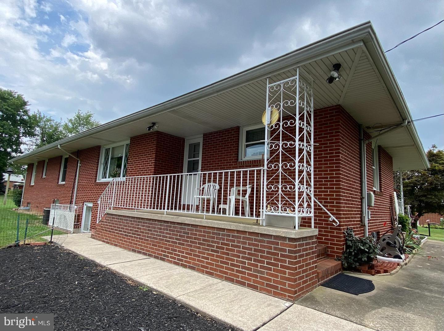 1314 Spotswood Road Baltimore, MD 21237 - Photo 3 of 10 Gallery Image 3