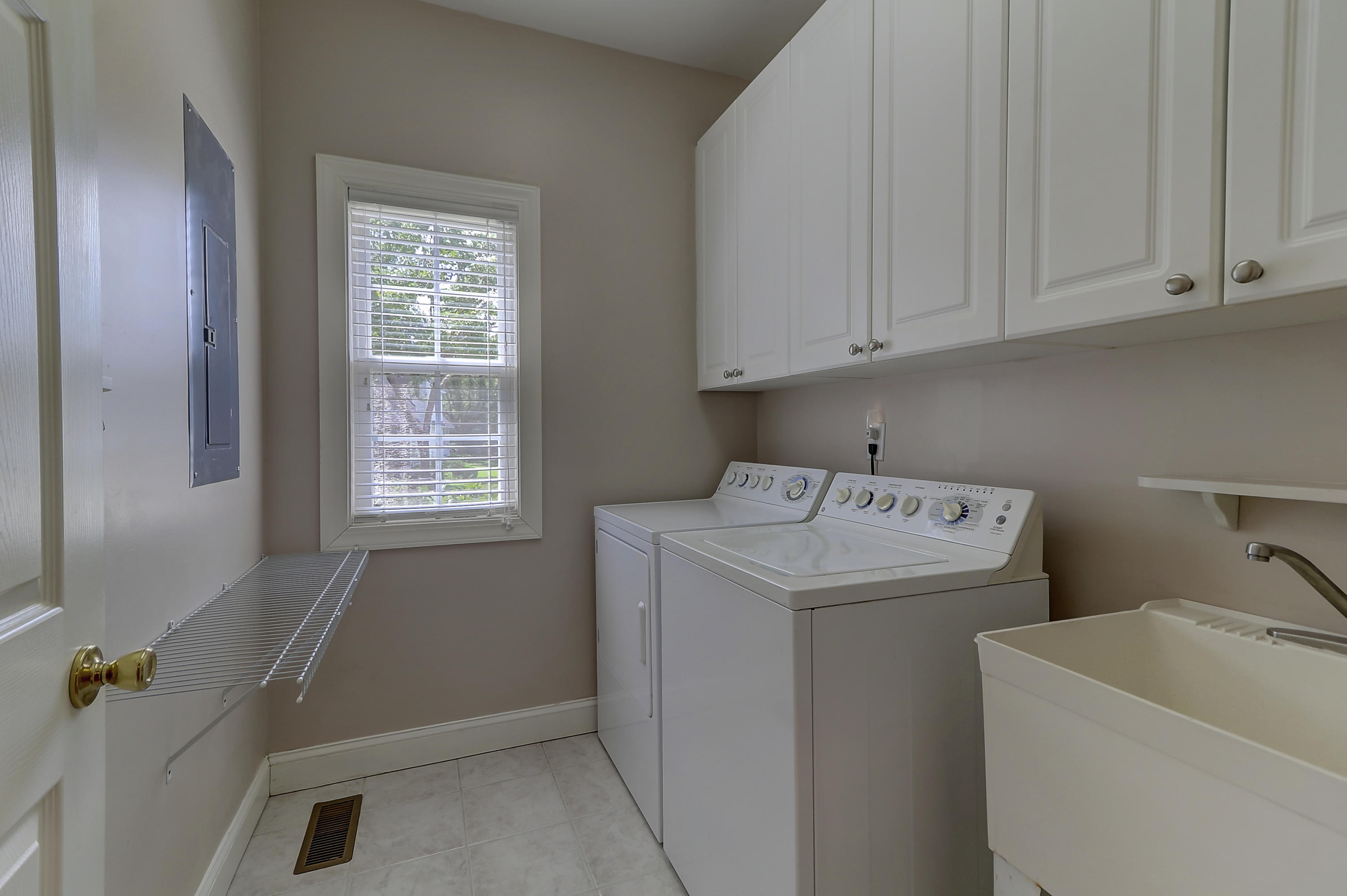 202 Key Court Charleston, SC 29412 - Photo 27 of 54 First Floor Laundry Room