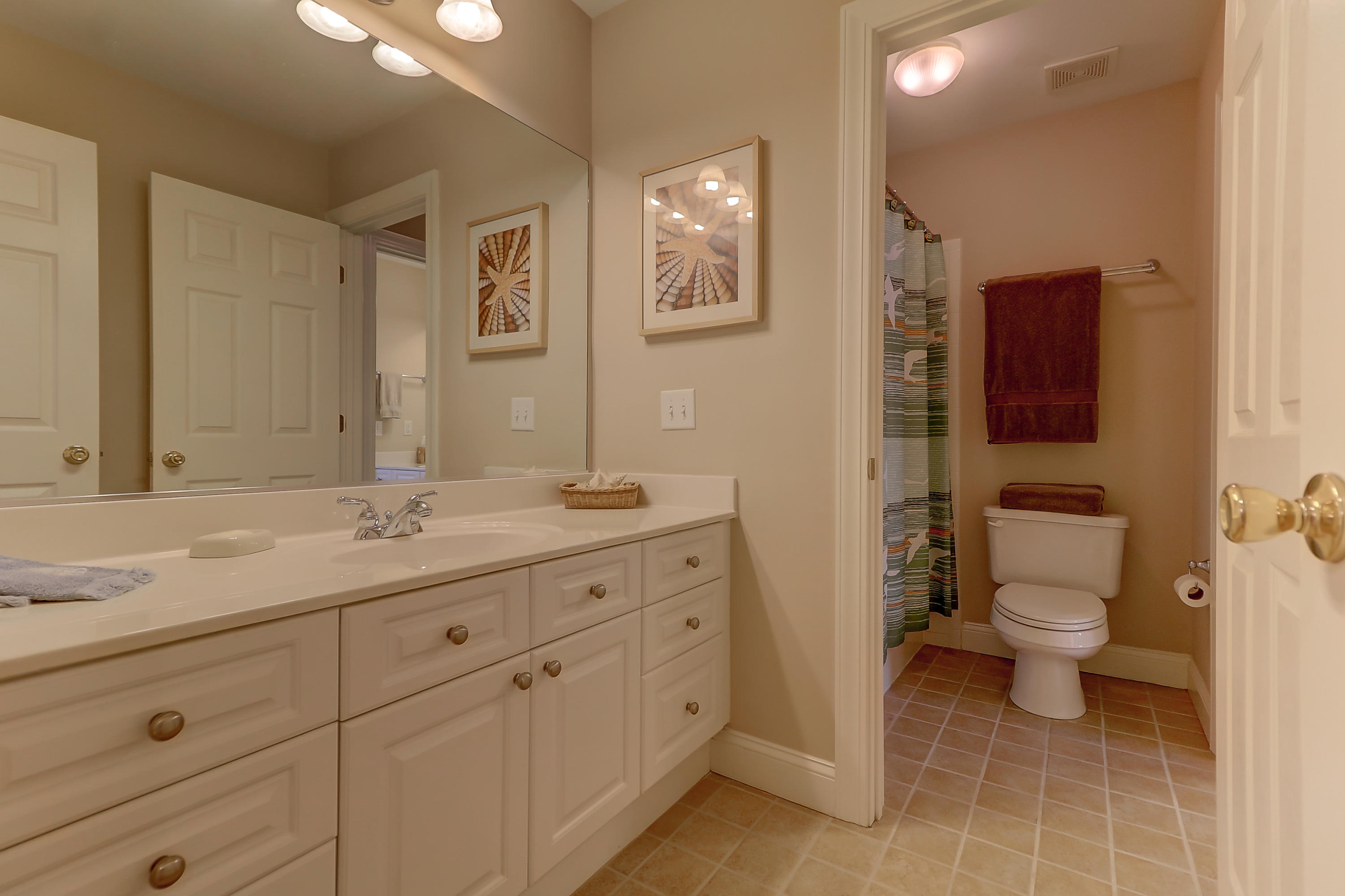 202 Key Court Charleston, SC 29412 - Photo 52 of 54 Upstairs Hall Bathroom