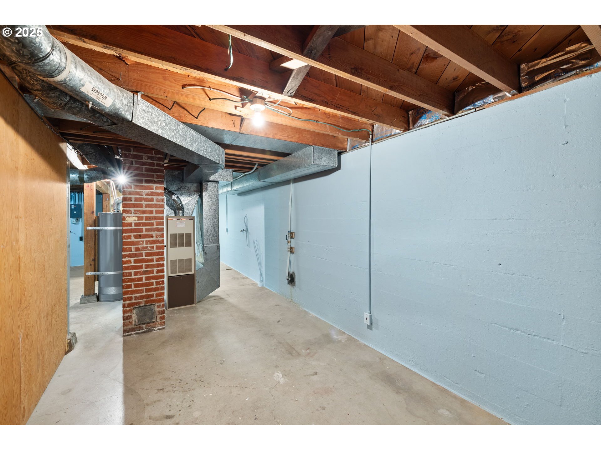 7643 Southeast Market Street Portland, OR 97215 - Photo 23 of 34 a view of an outdoor space