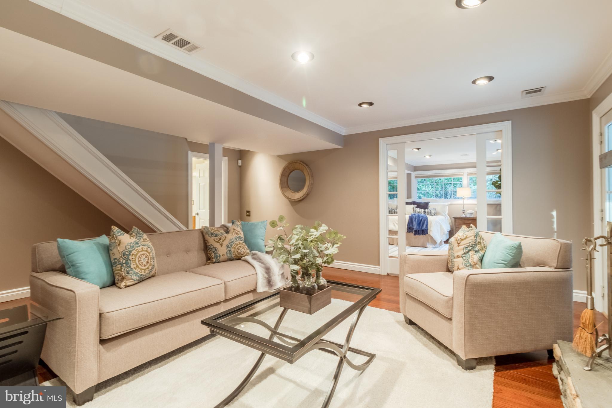 5402 Kennett Pike Wilmington, DE 19807 - Photo 51 of 81 a living room with furniture and a large window