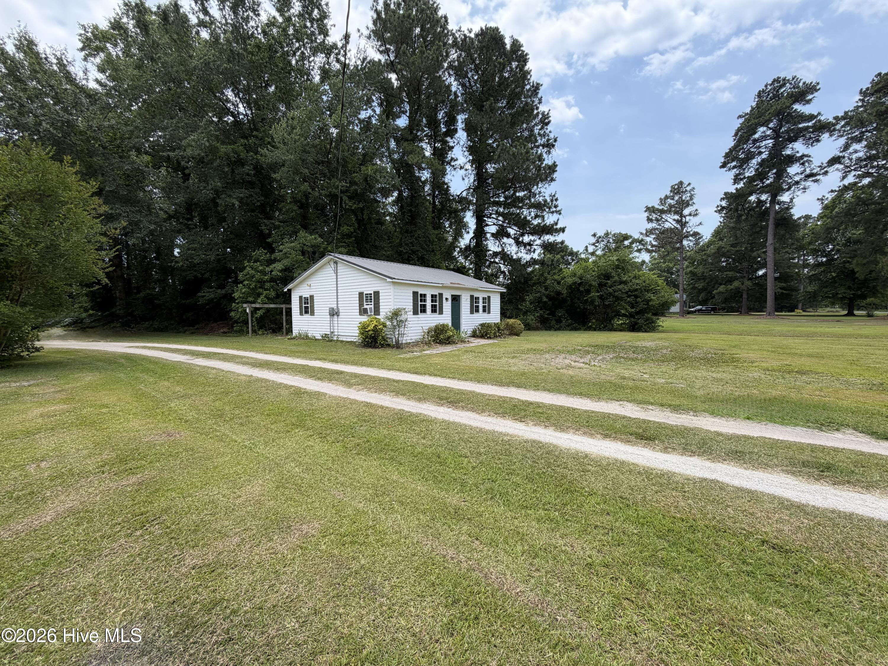 3144 Wintergreen Road Cove City, NC 28523 - Photo 34 of 54 Workshop