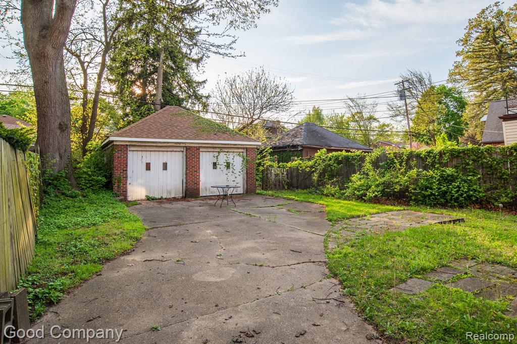 20121 Briarcliff Road Detroit, MI 48221 - Photo 30 of 31
