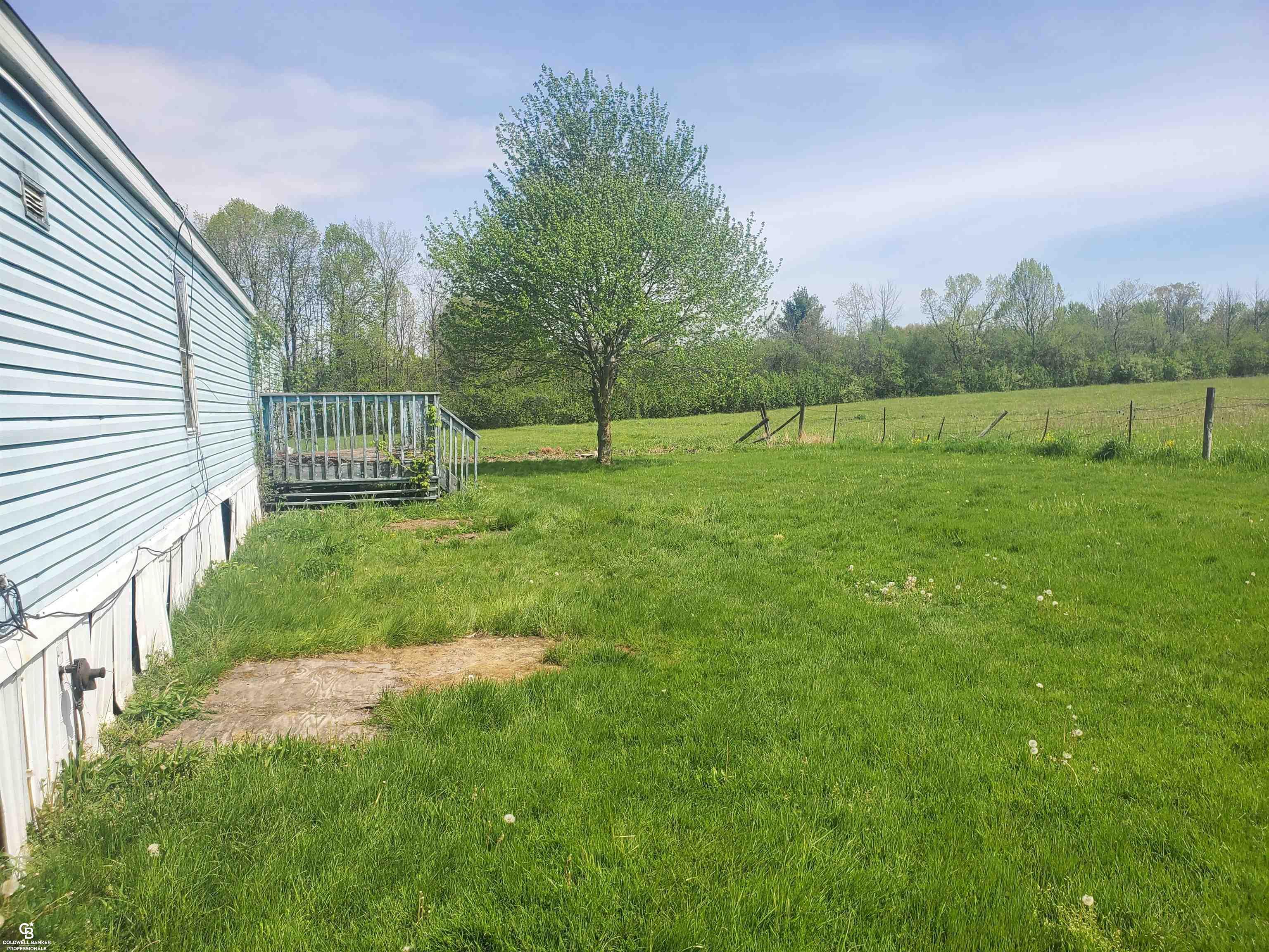 8222 Jorden Road Yale, MI 48097 - Photo 3 of 14