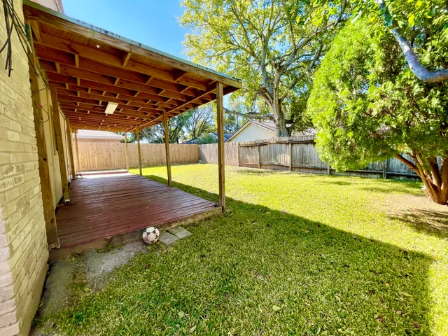 $1,875 | 7014 Caladero Drive, Houston, TX 77083
