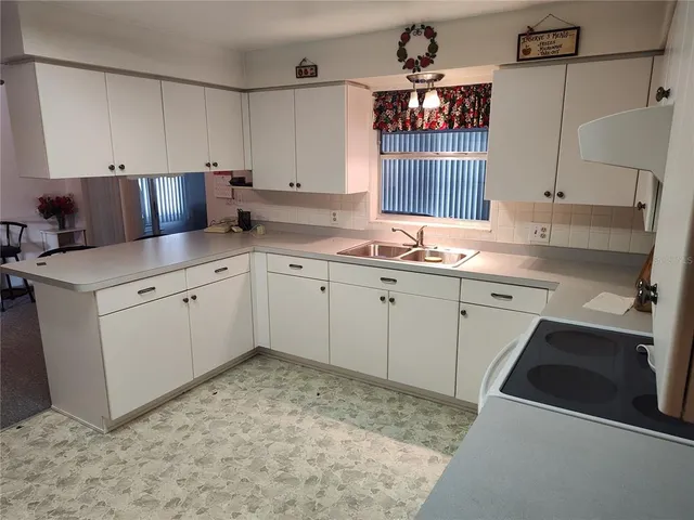 $229,000 | 38247 3rd Avenue, Zephyrhills, FL 33542