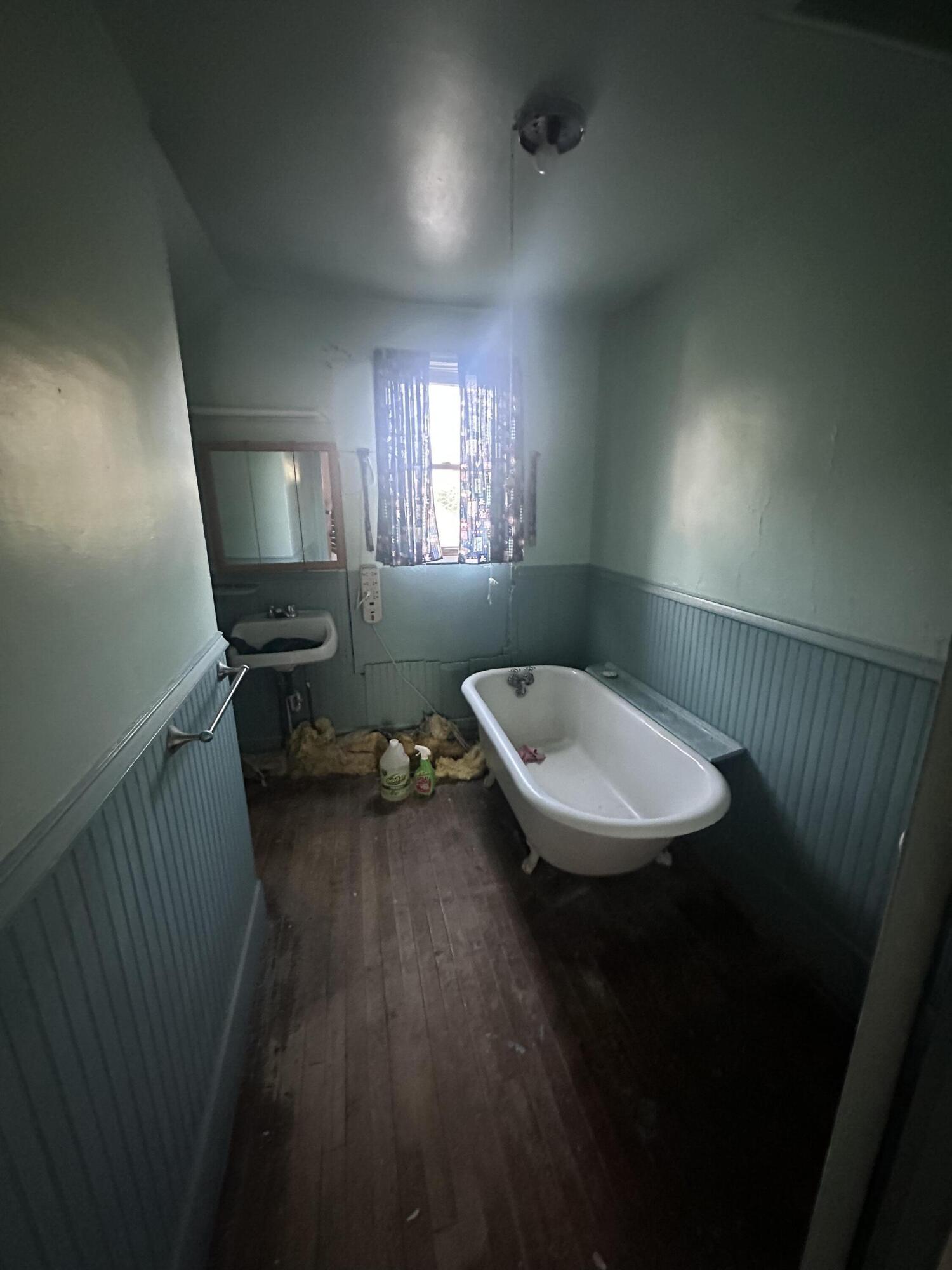 8 Lincoln Street Millinocket, ME 04462 - Photo 13 of 16 BF488F8D-0B98-4CD1-8A0A-4F7C79DFD67B