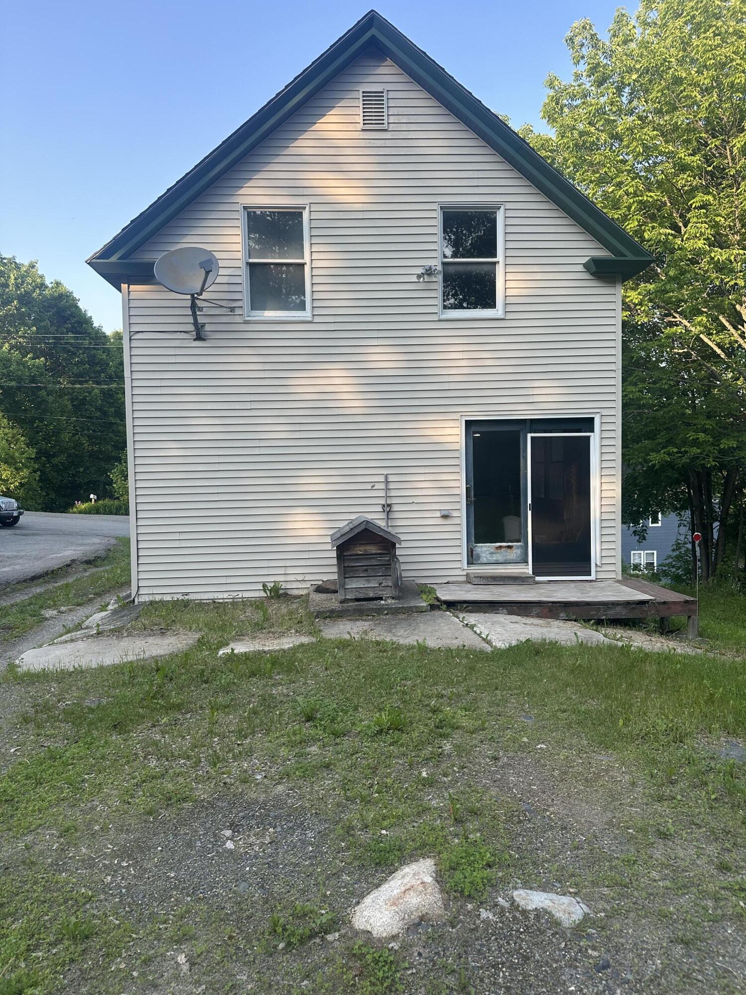 8 Lincoln Street Millinocket, ME 04462 - Photo 2 of 16 4AF9B0CC-93B1-4210-9551-205B15F2D396