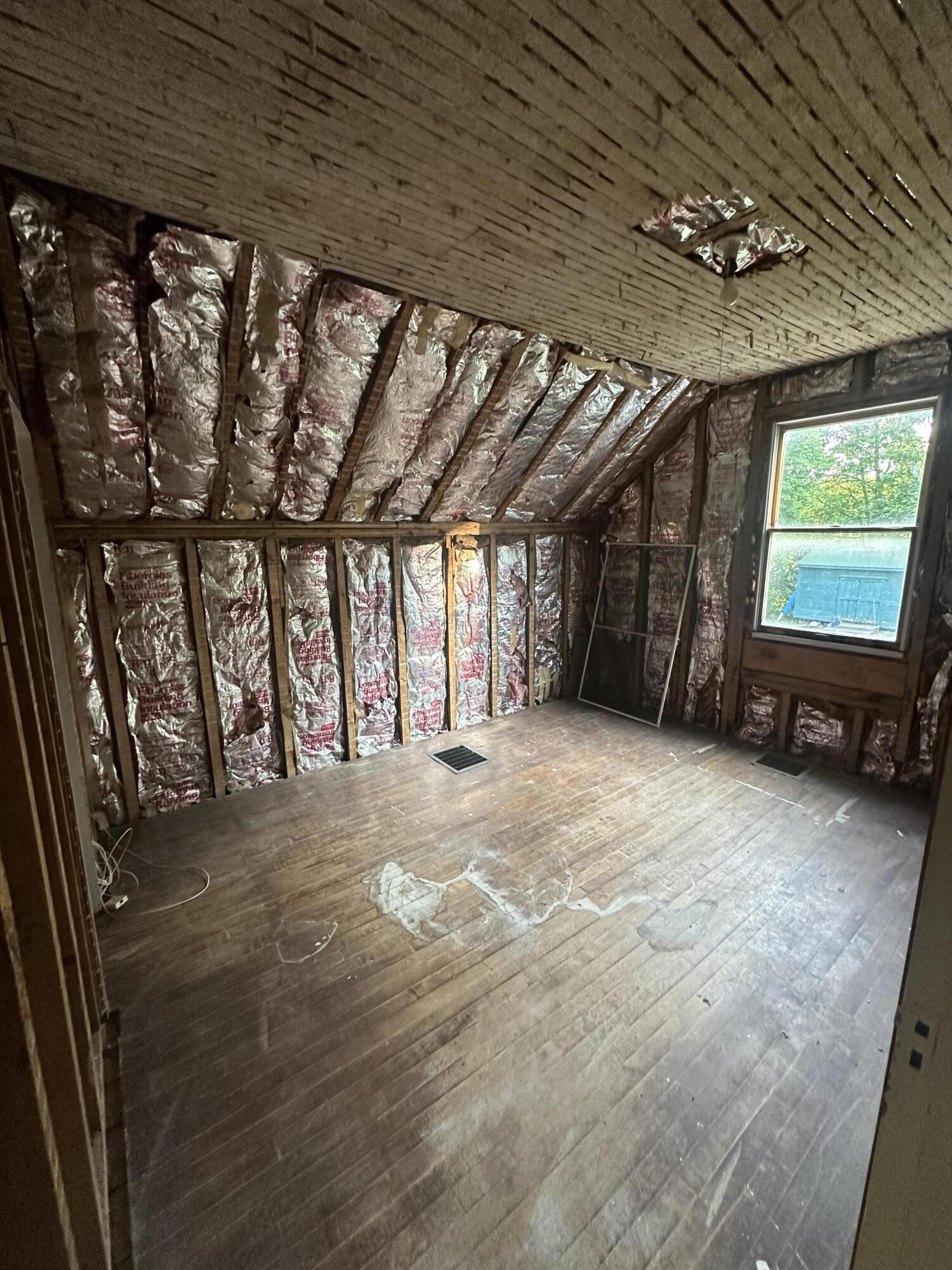 8 Lincoln Street Millinocket, ME 04462 - Photo 10 of 16 B8197DA9-76F3-4040-91D8-45EFCCB05933