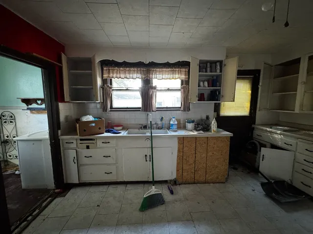 $54,900 | 712 Cherry Street, Pana, IL 62557